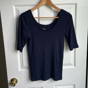Unworn J crew perfect fit tee with button detail sz S